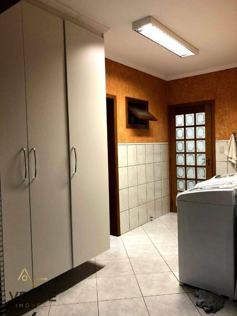 Sobrado à venda com 4 quartos, 324m² - Foto 34