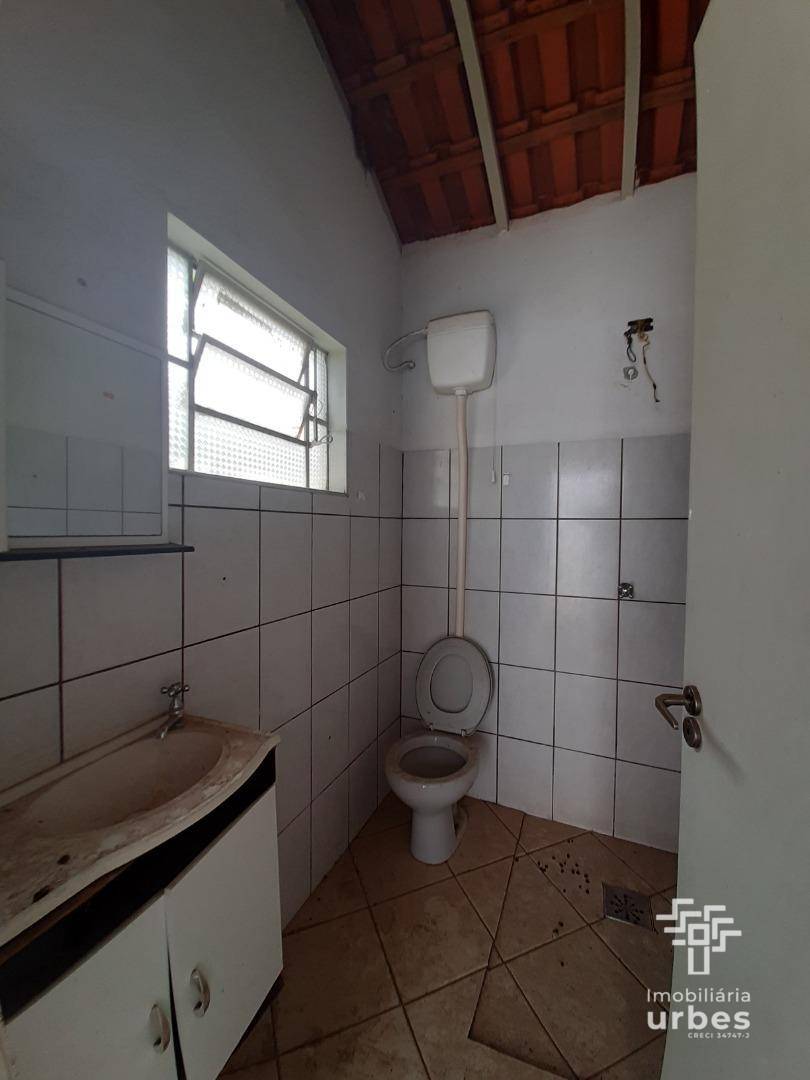 Casa para alugar com 3 quartos, 100m² - Foto 24