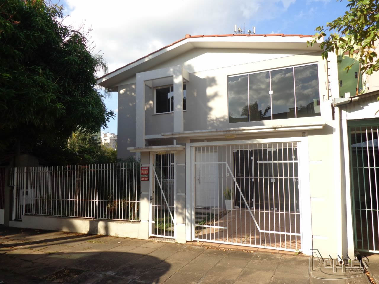 Casa para alugar com 4 quartos, 160m² - Foto 2