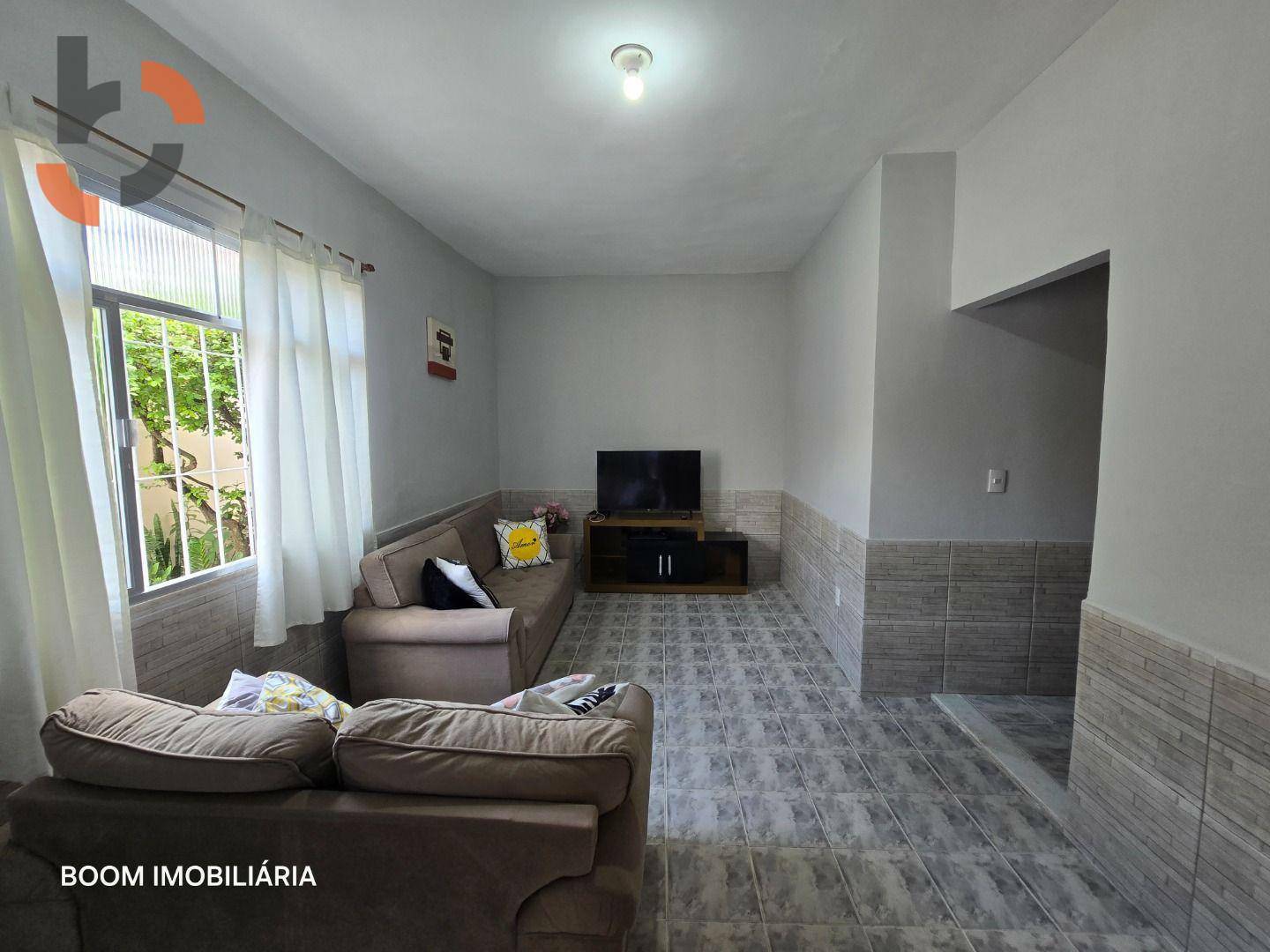 Casa à venda com 3 quartos, 103m² - Foto 1