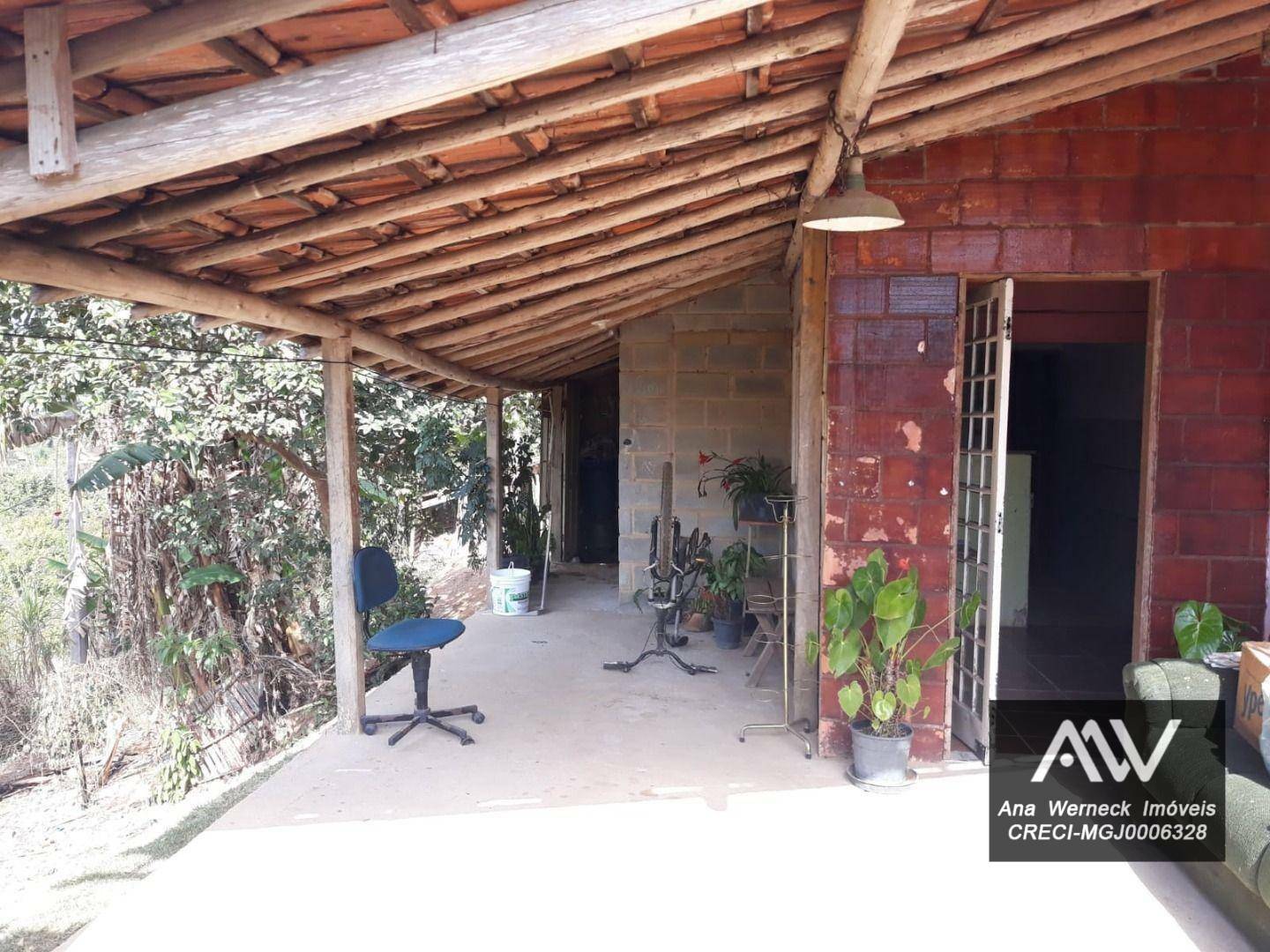 Chácara à venda com 2 quartos, 700M2 - Foto 2