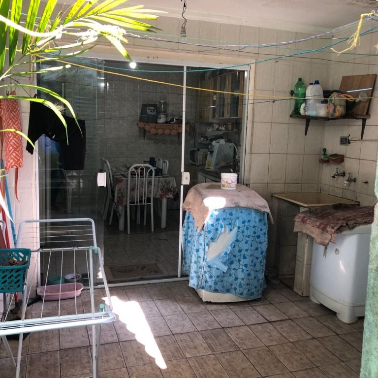 Sobrado à venda com 2 quartos, 75m² - Foto 3