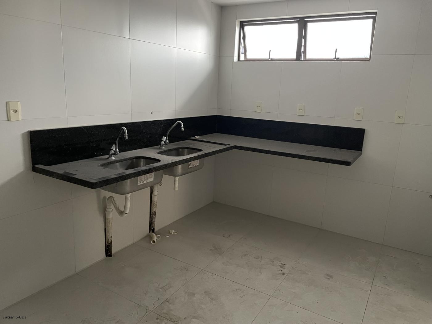 Apartamento à venda com 4 quartos, 158m² - Foto 16