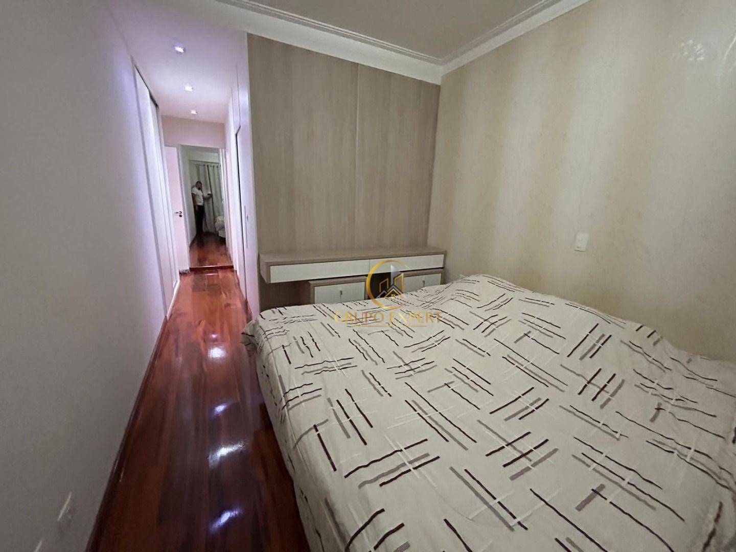 Apartamento à venda com 3 quartos, 156m² - Foto 10