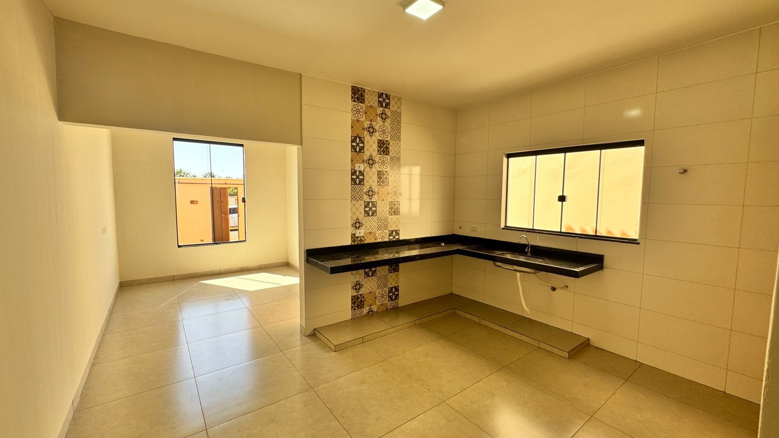 Casa à venda com 3 quartos, 180M2 - Foto 3