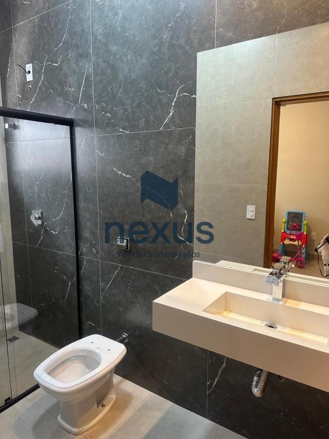 Casa à venda com 3 quartos, 250m² - Foto 17