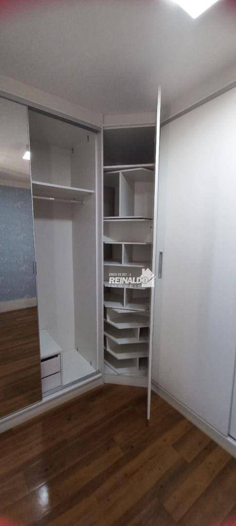 Apartamento à venda com 2 quartos, 70m² - Foto 17