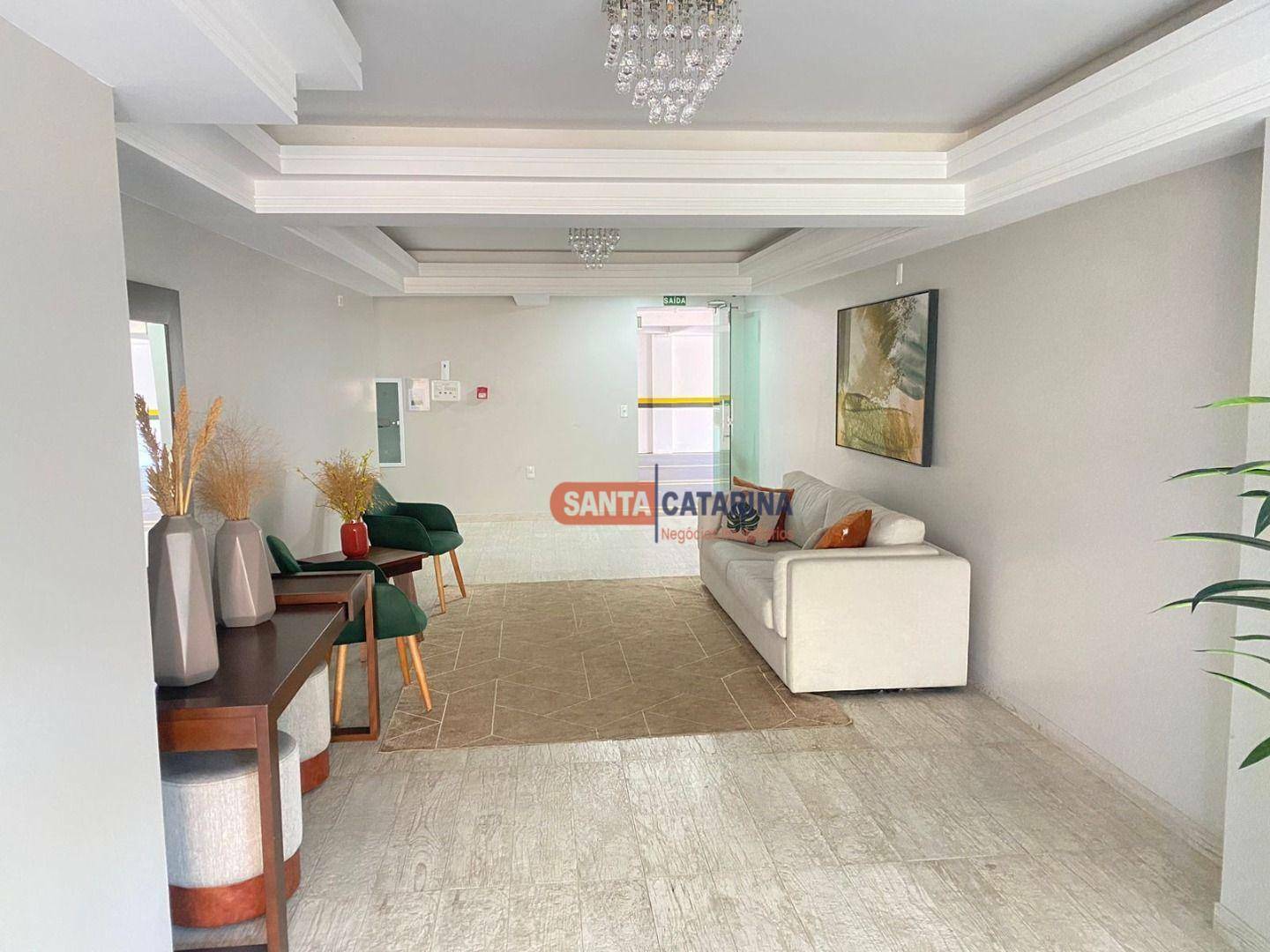 Apartamento para alugar com 3 quartos, 105m² - Foto 19