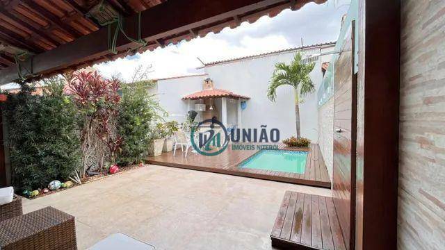 Casa à venda com 3 quartos, 120m² - Foto 2