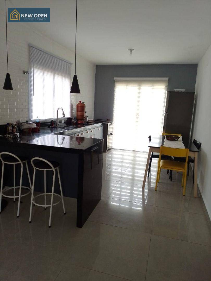 Casa à venda com 2 quartos, 100m² - Foto 17