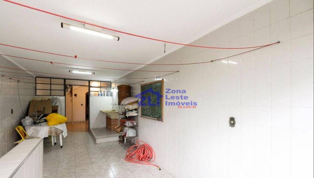 Sobrado à venda com 3 quartos, 210m² - Foto 27