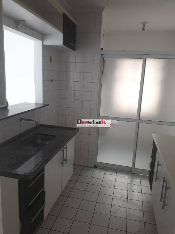 Apartamento à venda com 3 quartos, 67m² - Foto 14