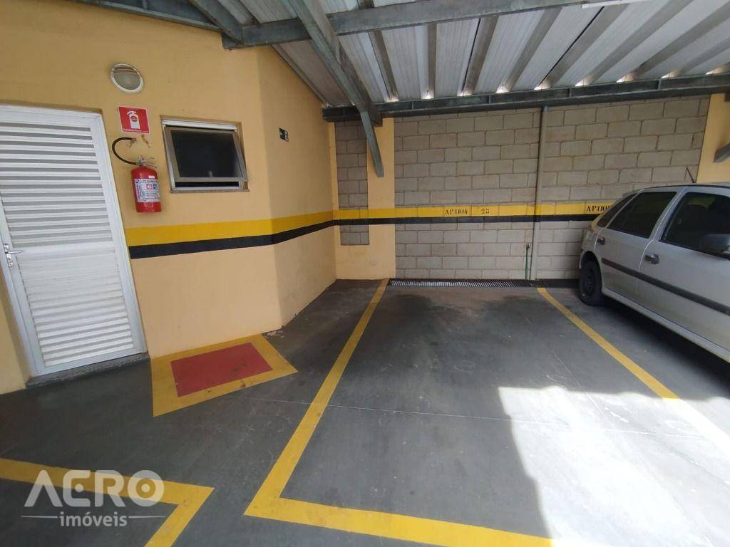 Apartamento para alugar com 2 quartos, 94m² - Foto 9