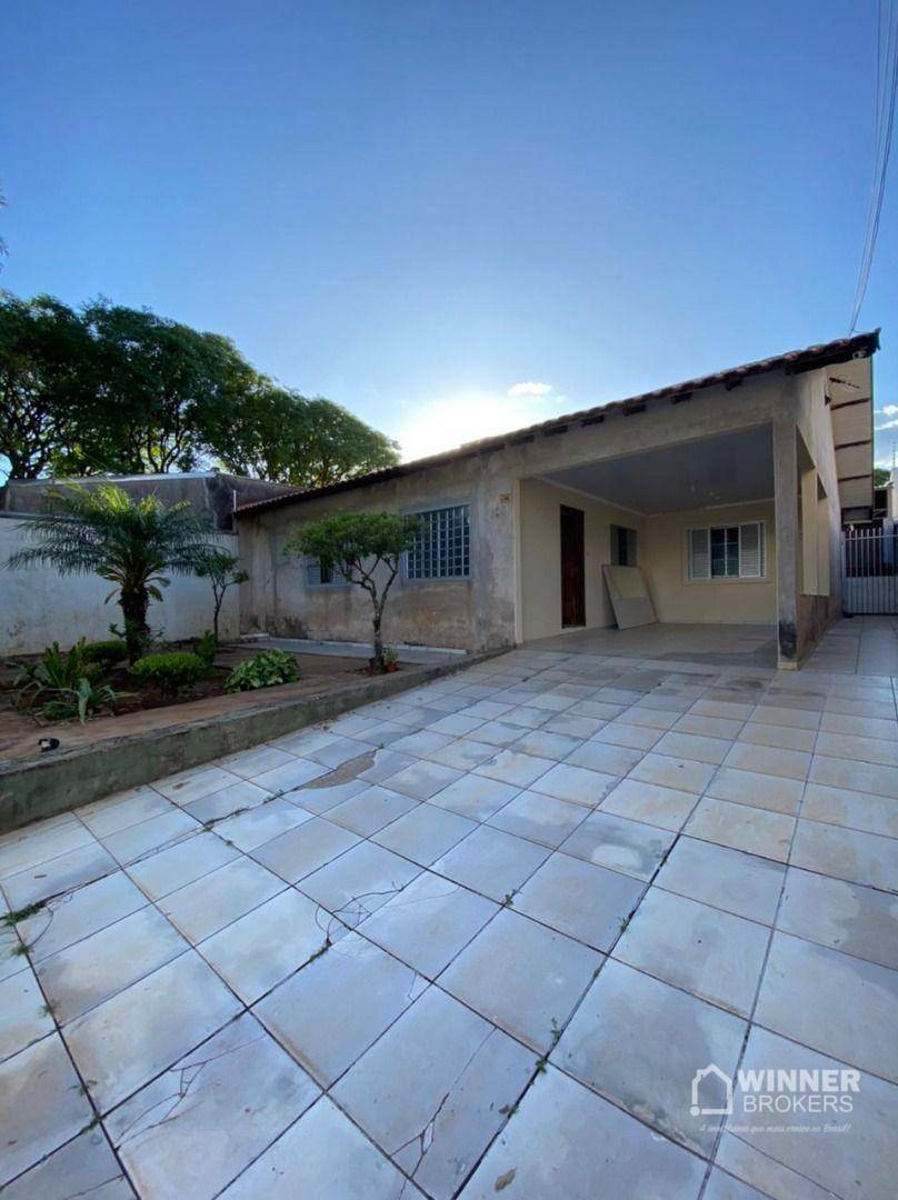 Casa à venda com 4 quartos, 200m² - Foto 12