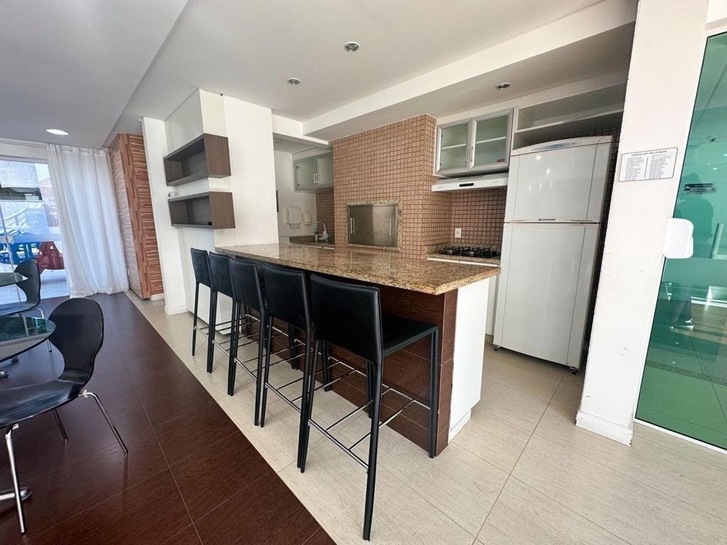 Apartamento à venda com 3 quartos, 156m² - Foto 17