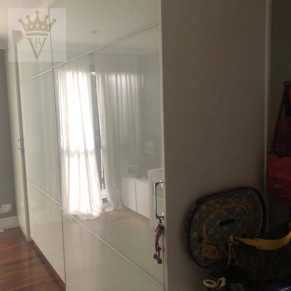 Apartamento à venda com 3 quartos, 200m² - Foto 13