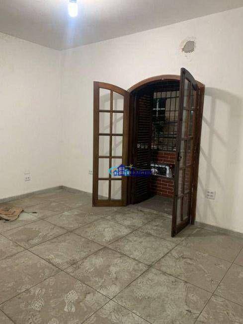 Sobrado à venda e aluguel com 4 quartos, 250m² - Foto 6