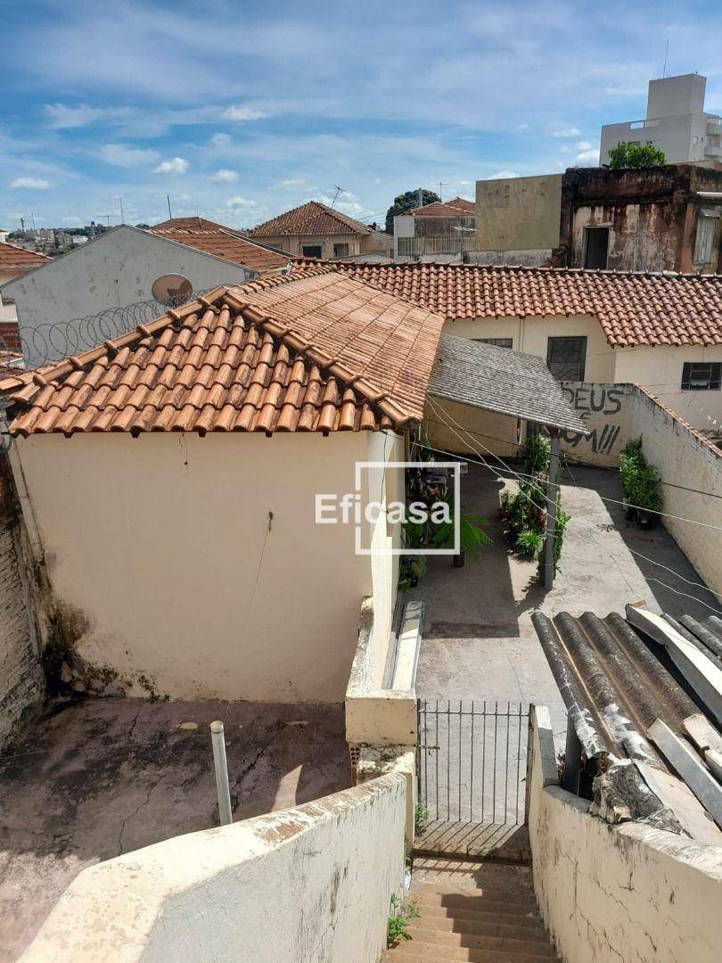 Casa à venda com 2 quartos, 360m² - Foto 11