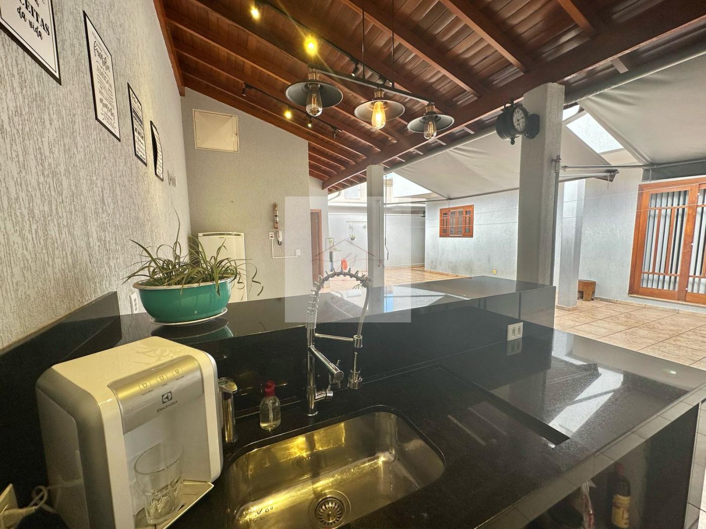 Casa à venda com 3 quartos, 300m² - Foto 26