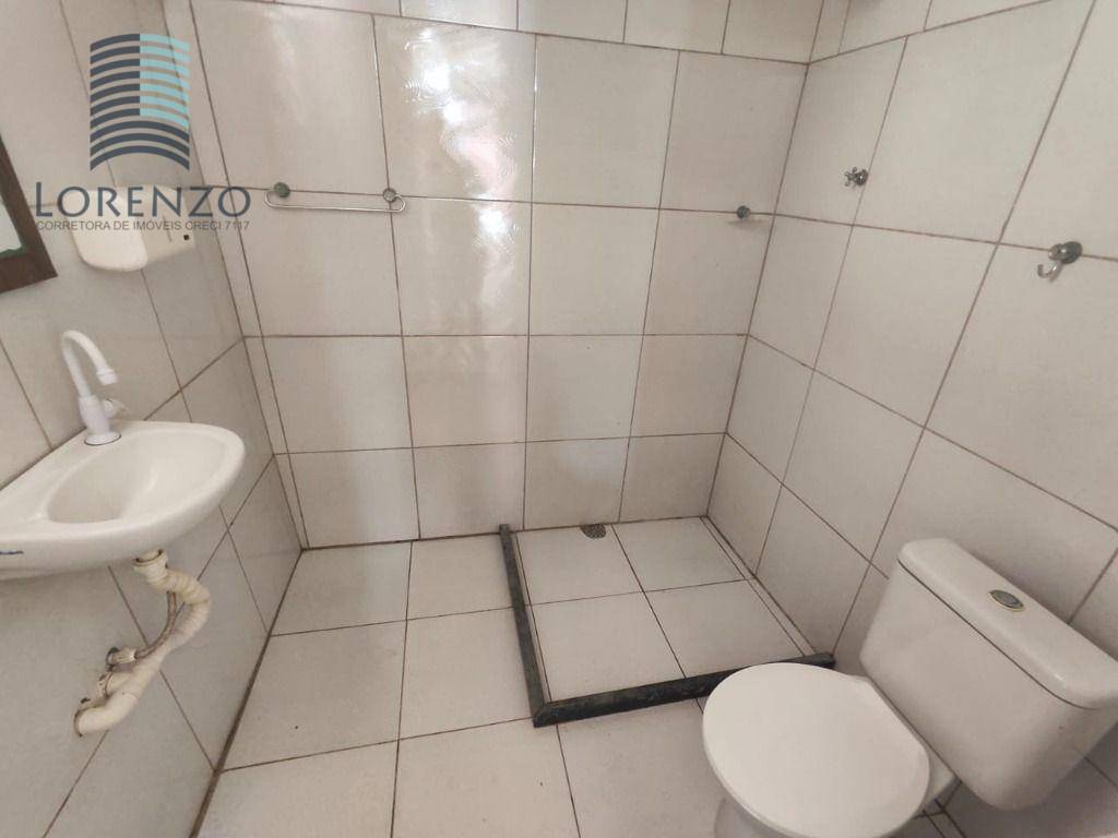 Casa à venda com 2 quartos, 70m² - Foto 13