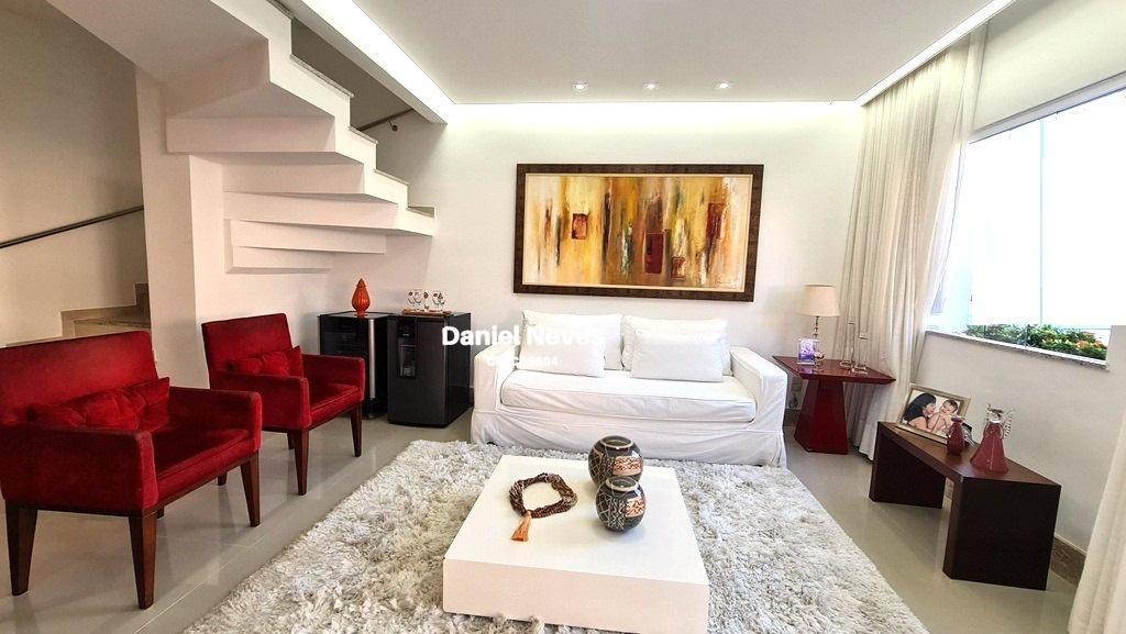 Casa à venda com 4 quartos, 165m² - Foto 3