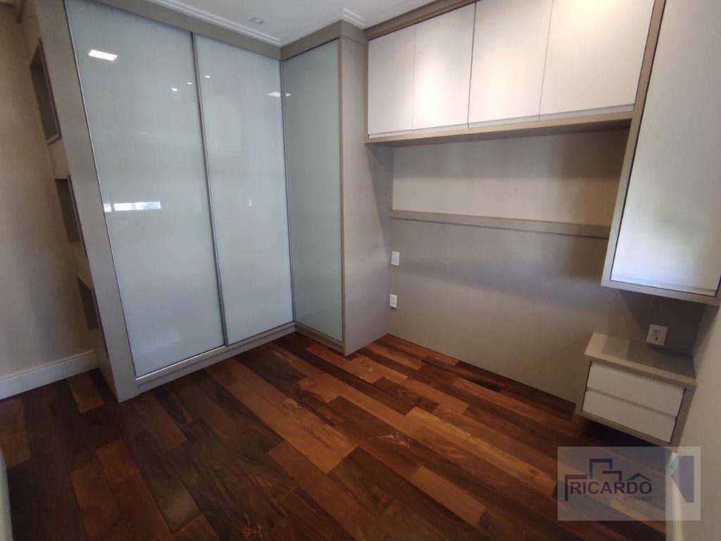 Apartamento para alugar com 3 quartos, 116m² - Foto 7