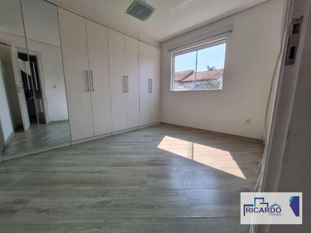 Sobrado à venda com 4 quartos, 380m² - Foto 20