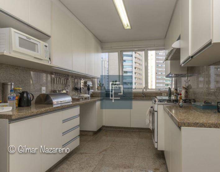 Apartamento à venda com 4 quartos, 274m² - Foto 5