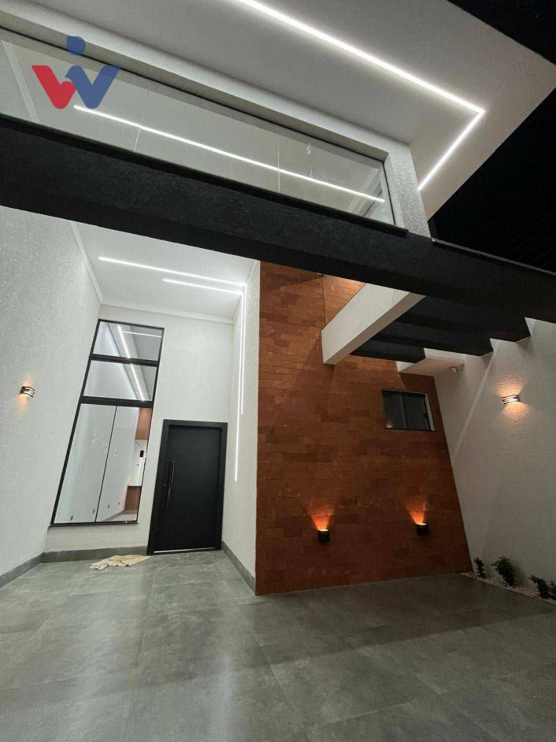 Casa à venda com 3 quartos, 128m² - Foto 1