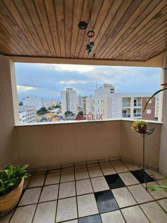 Apartamento à venda com 3 quartos, 105m² - Foto 2