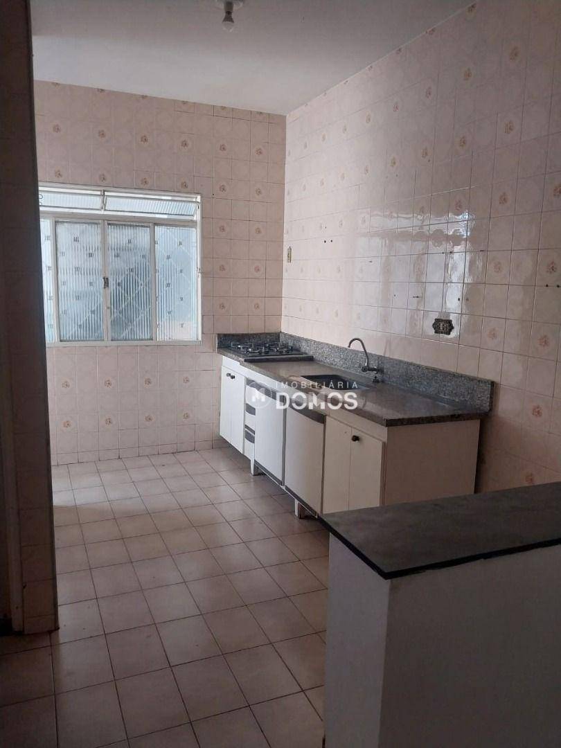 Casa à venda com 3 quartos, 250M2 - Foto 3