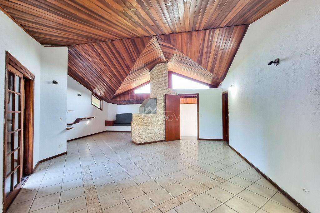 Casa de Condomínio à venda e aluguel com 5 quartos, 550m² - Foto 29