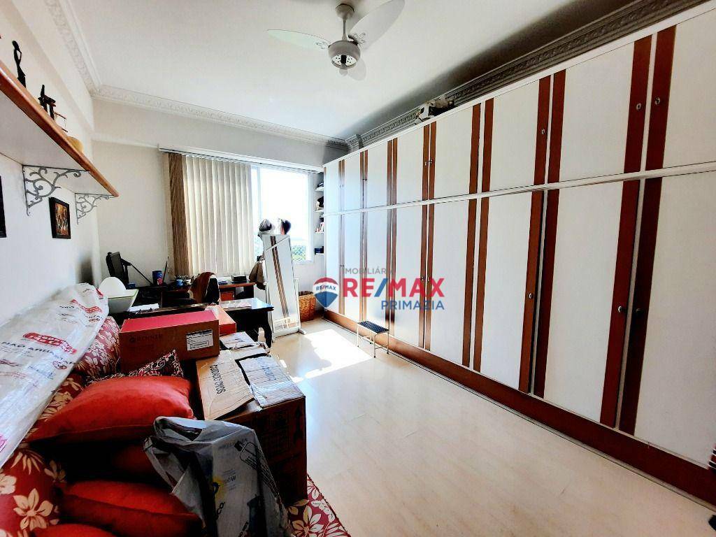 Apartamento à venda com 4 quartos, 231m² - Foto 24