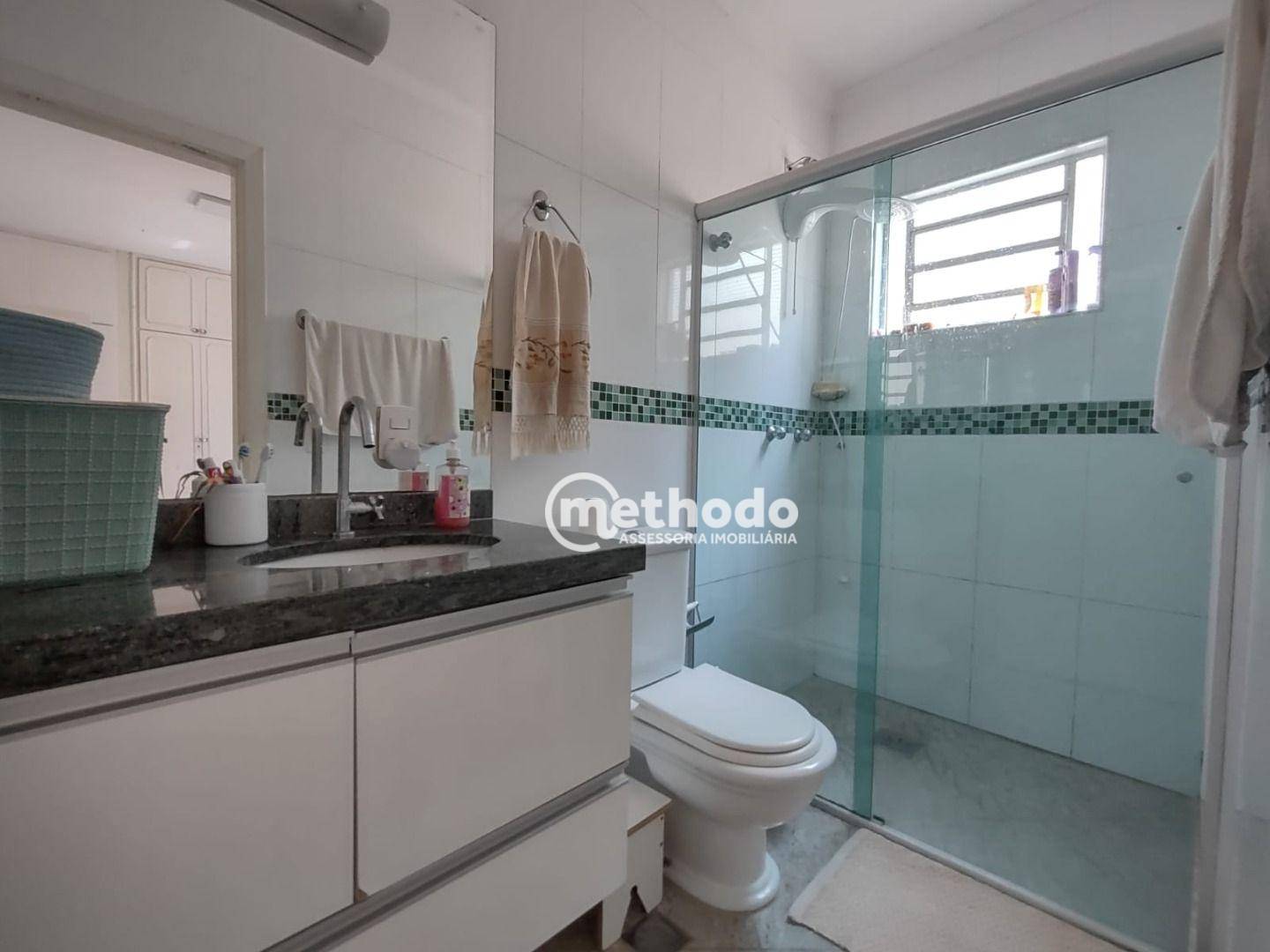 Casa à venda com 3 quartos, 225m² - Foto 8