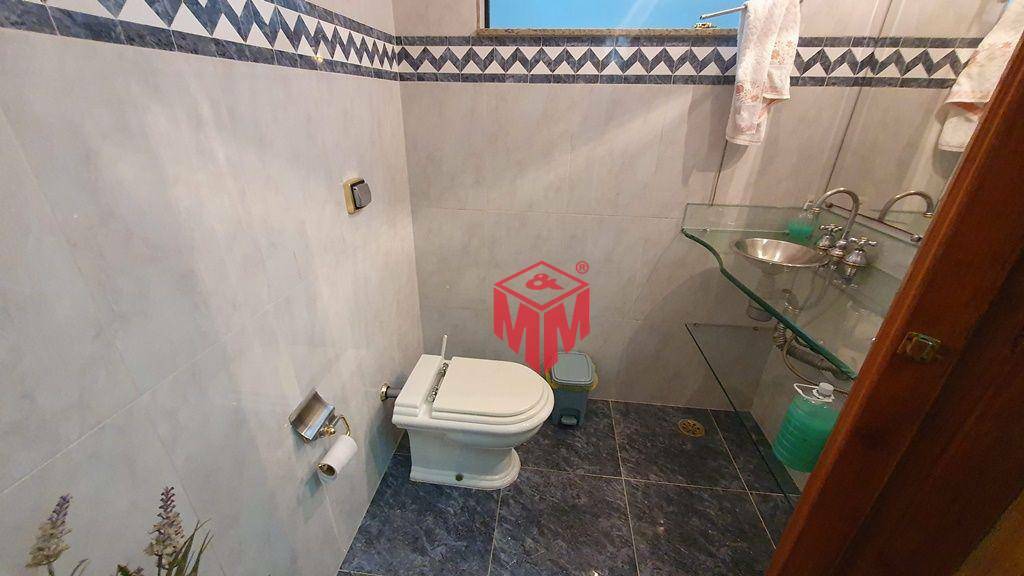 Sobrado à venda com 4 quartos, 650m² - Foto 5