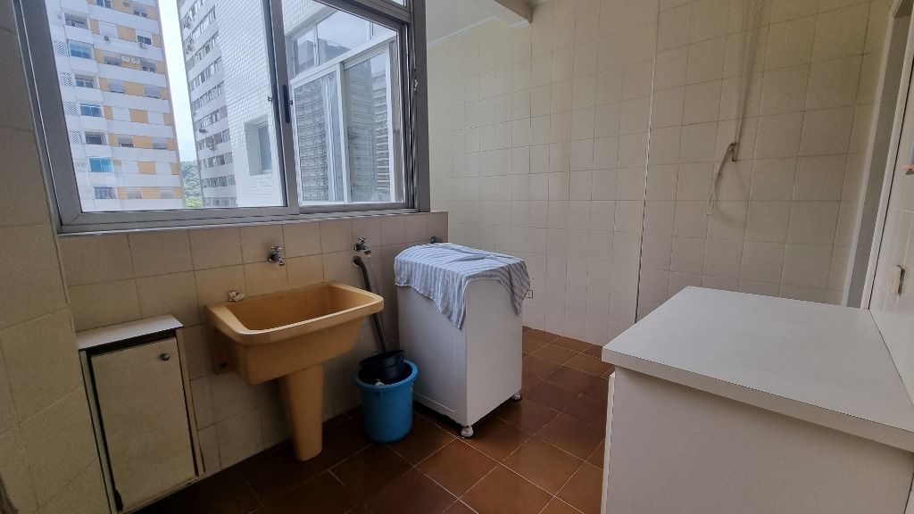 Apartamento à venda com 3 quartos, 194m² - Foto 15