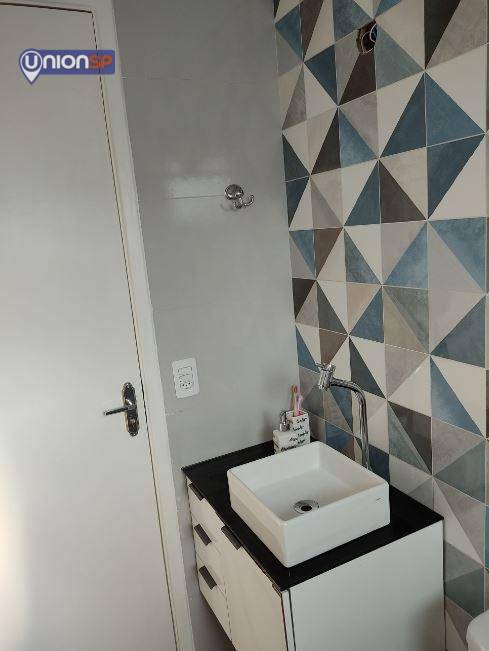 Apartamento à venda com 1 quarto, 29m² - Foto 8