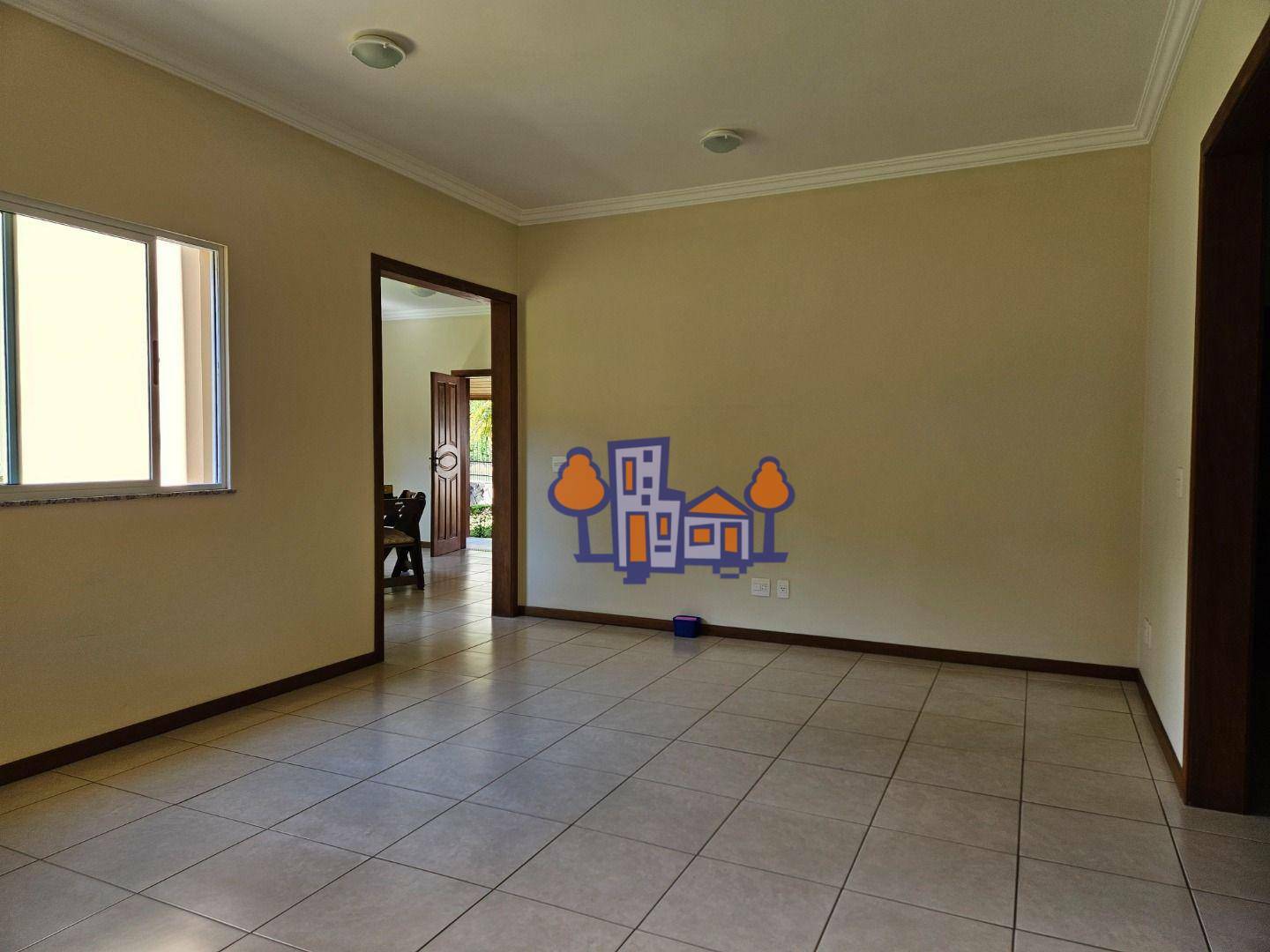 Casa à venda com 5 quartos, 326m² - Foto 10