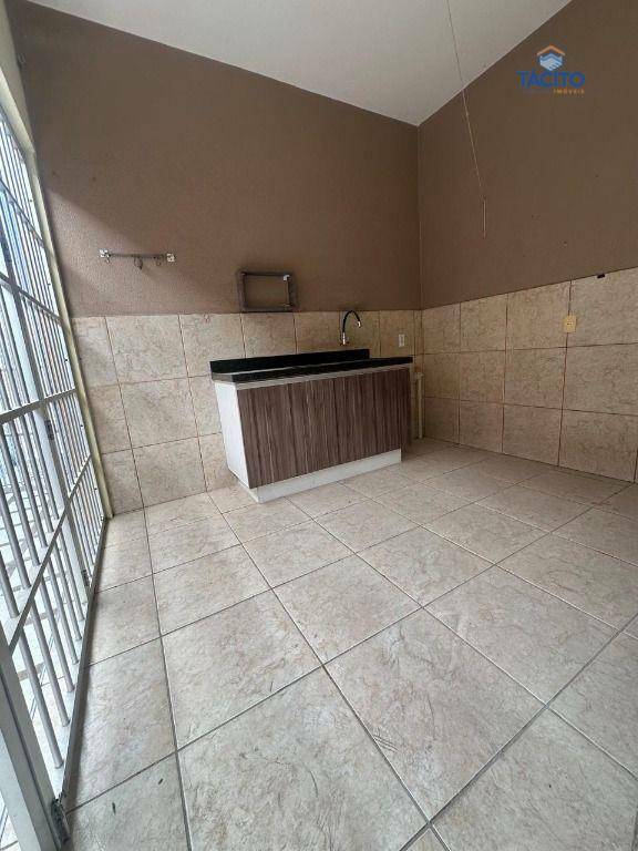 Casa à venda com 3 quartos, 200m² - Foto 10