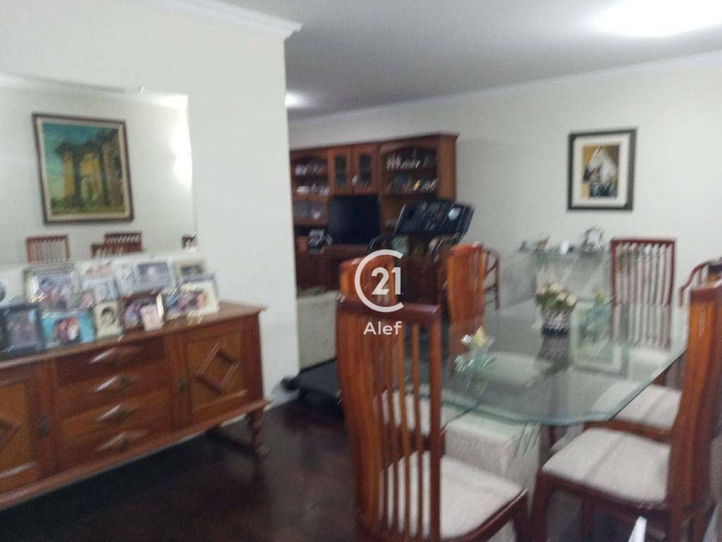 Apartamento à venda com 3 quartos, 130m² - Foto 13