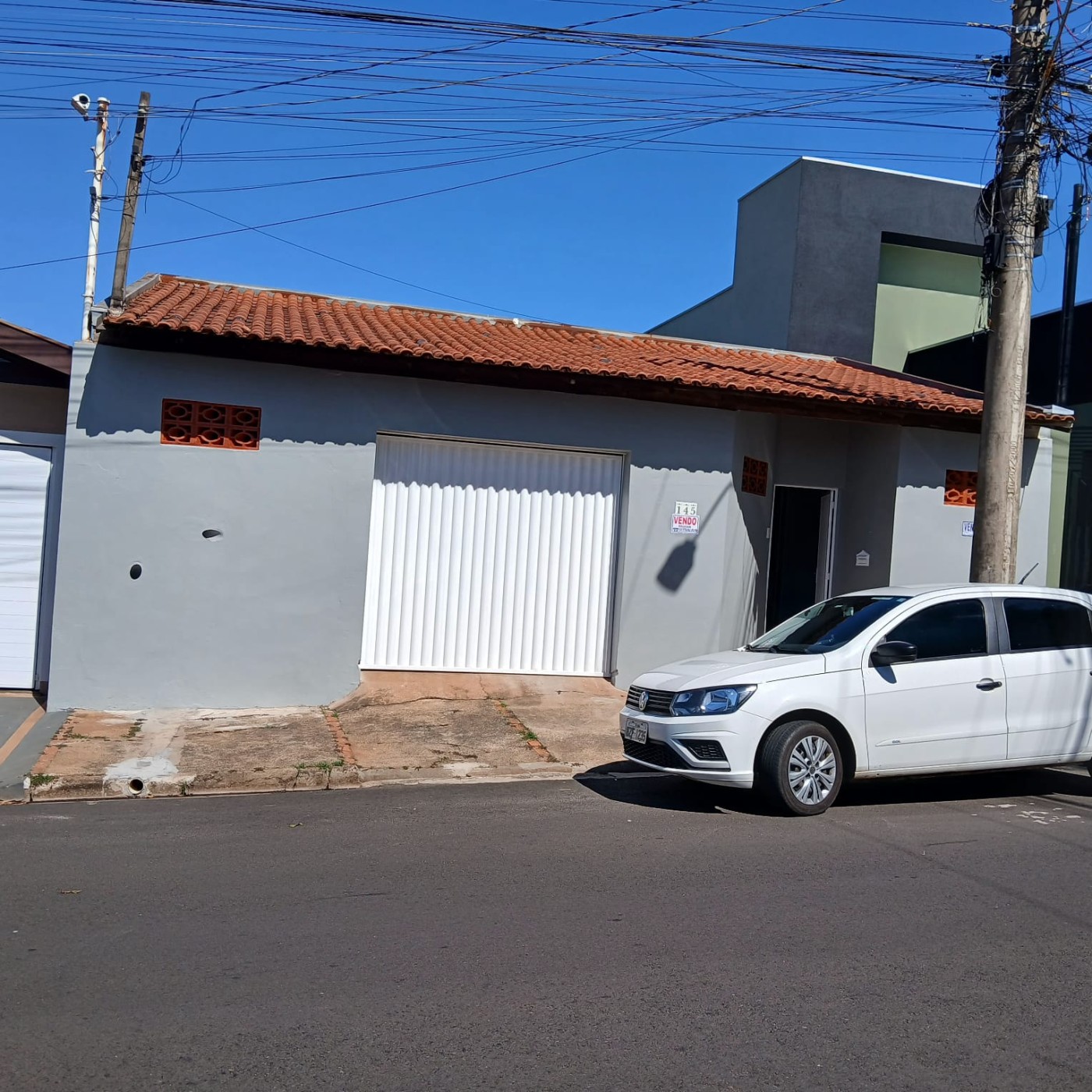 Casa à venda com 2 quartos, 300m² - Foto 1
