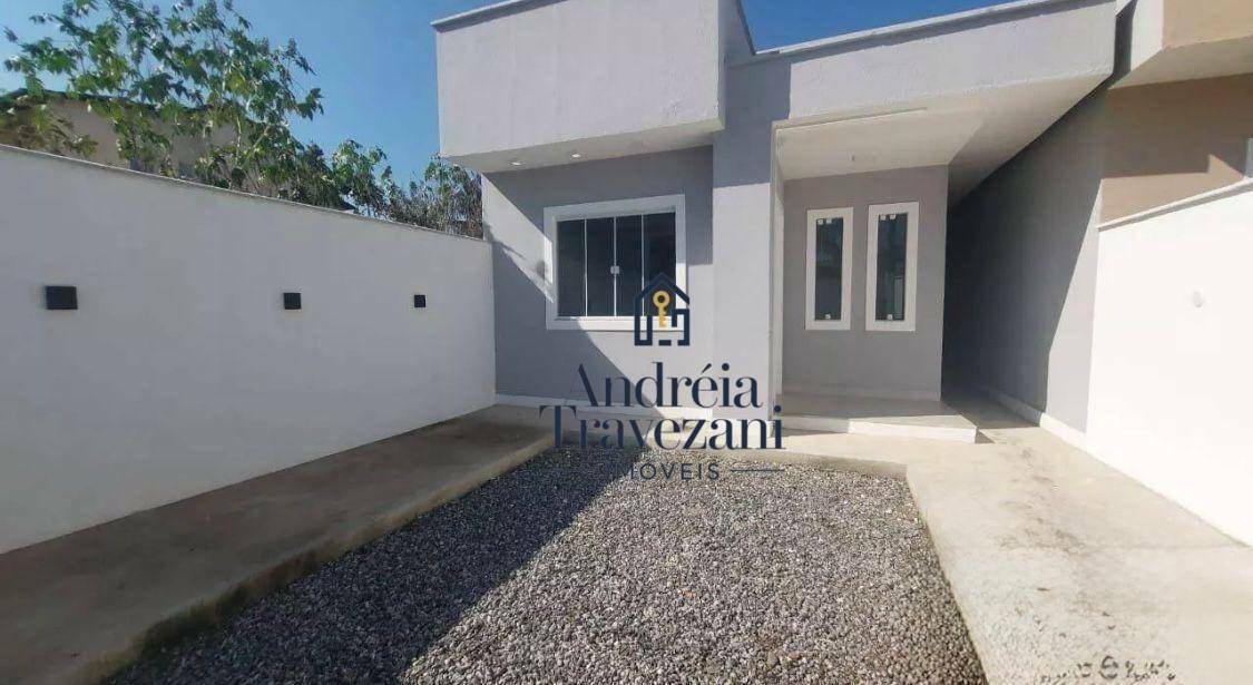 Casa à venda com 2 quartos, 66m² - Foto 3