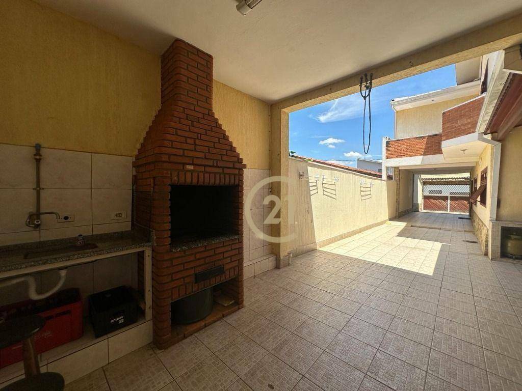 Casa à venda com 3 quartos, 280m² - Foto 8