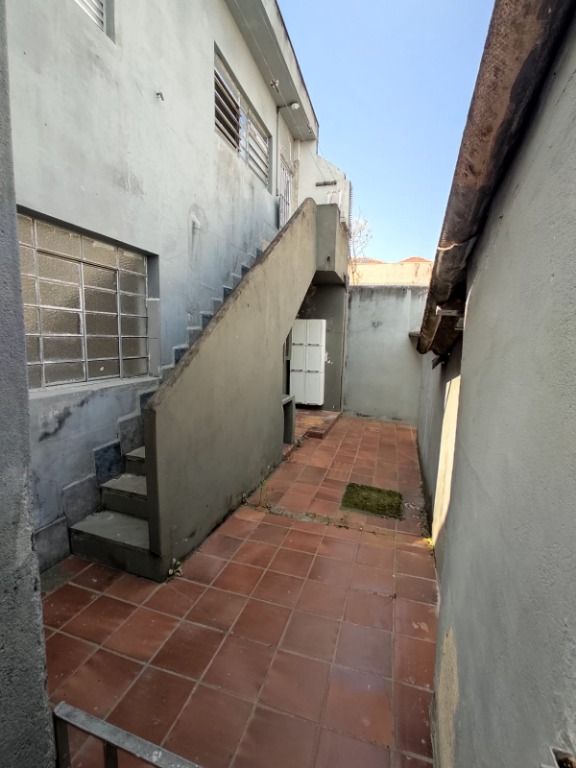 Casa à venda com 5 quartos, 130m² - Foto 35