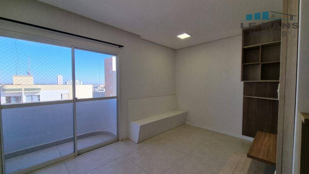 Apartamento à venda com 3 quartos, 75m² - Foto 1