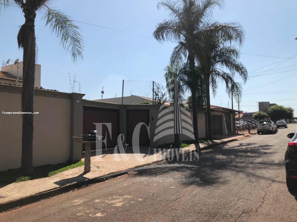 Sobrado à venda com 3 quartos, 500m² - Foto 3