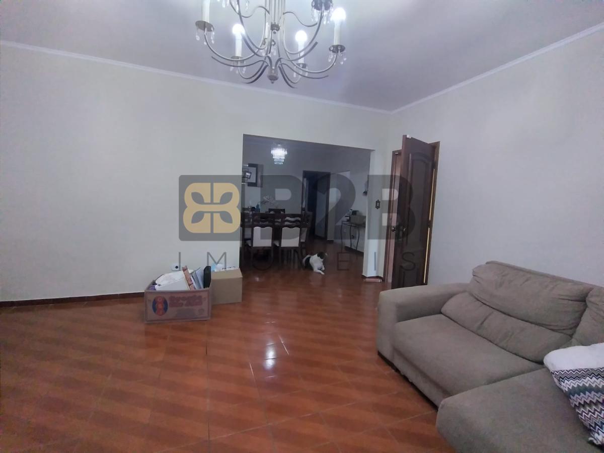 Casa à venda com 3 quartos, 241m² - Foto 6