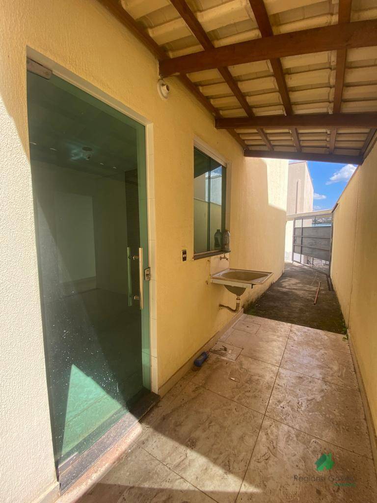 Casa à venda com 3 quartos, 80m² - Foto 20