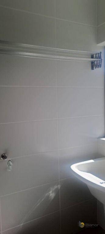 Apartamento para alugar com 2 quartos, 75m² - Foto 12