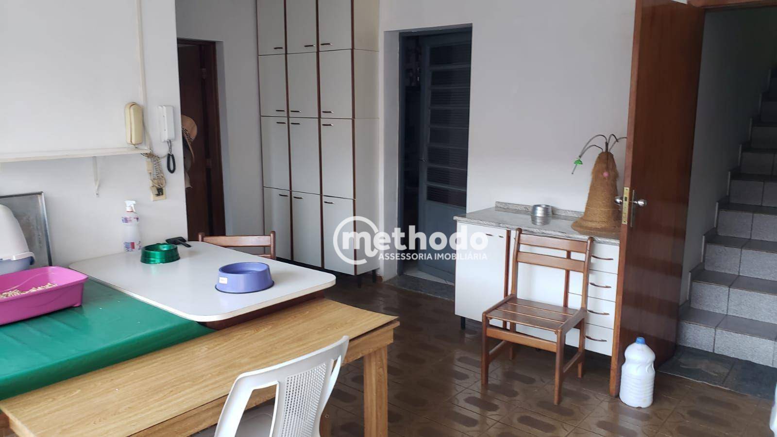 Casa à venda com 4 quartos, 205m² - Foto 11